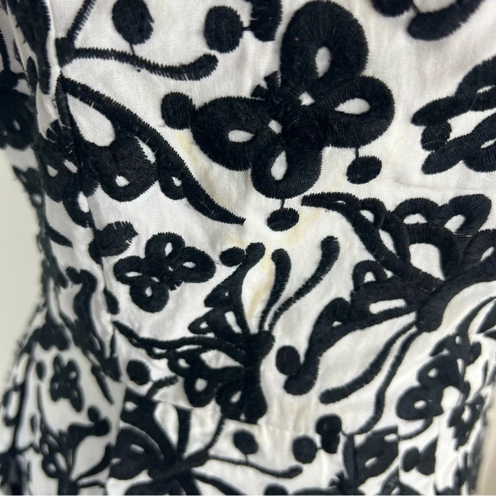 Vintage Betsey Johnson Black & White Butterfly Embroidered Dress Size 6 - Picture 4 of 7
